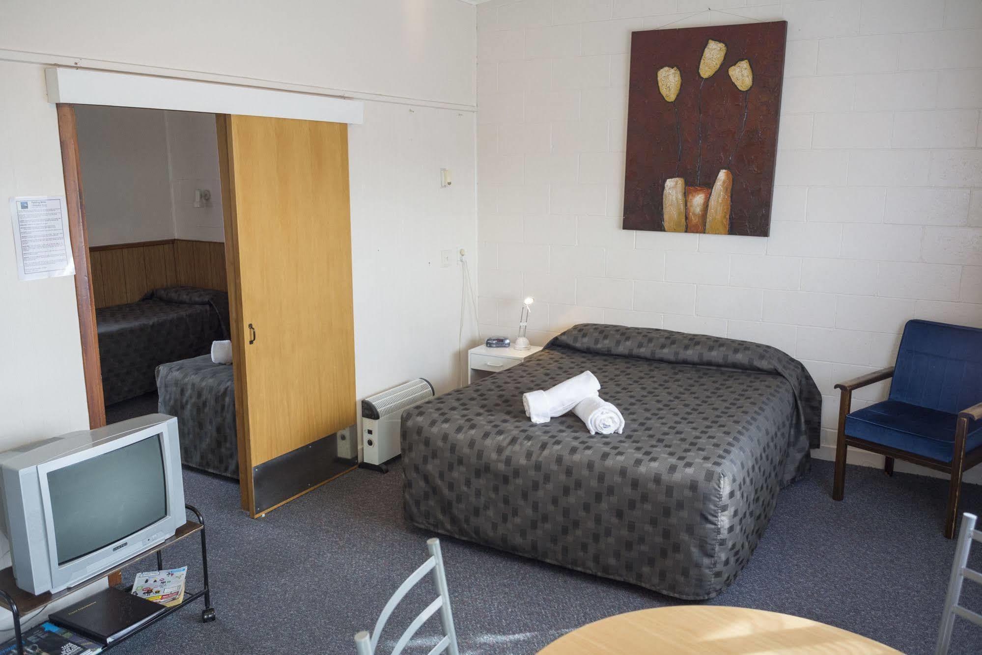 Feilding Motel Buitenkant foto